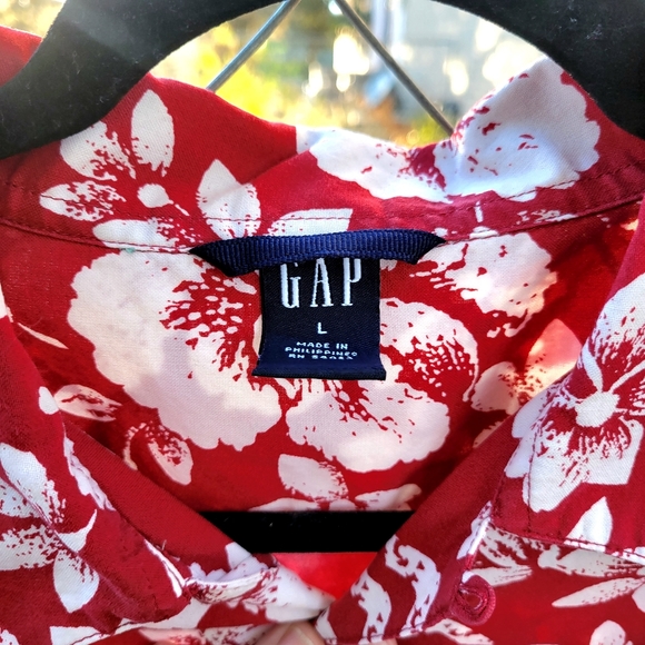 Gap Hawaiian Button-up T-Shirt - Picture 5 of 8